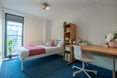 4 Bed Flat, Regent Terrace, S3 - Photo 5