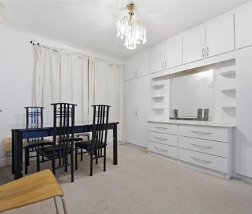 4 bedroom property to rent - Photo 1