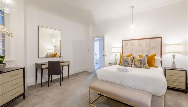 2 Bedroom Flat To Let - Photo 1