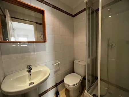 Calle de la Infanta Mercedes, Madrid, Community of Madrid 28020 - Foto 4