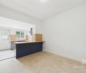 3 bedroom terraced house to rent - Photo 4