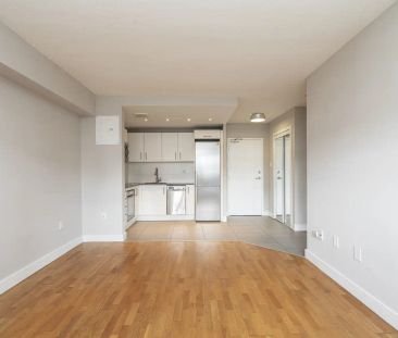 230 Oak Street — 1 Bedroom - unit 1707 - Photo 2