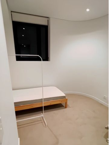 21 Dunkerley Pl, Sydney - Photo 2