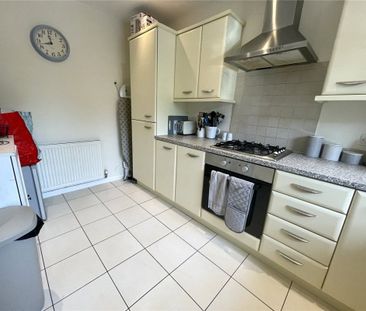 Natasha Gardens, Poole, Dorset, BH12 - Photo 4