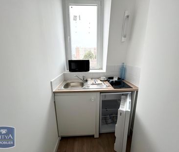 Location Appartement 2 pièces 28m² VALENCIENNES 59300 - Photo 2