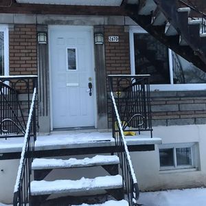 3 Bedroom - 2670 Rue Raudot, Montréal - Photo 2