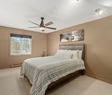 For Lease - 1500 Venetian Boulevard Unit# W9, Point Edward, Ontario - Photo 5