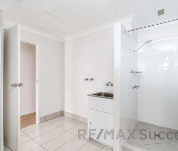 9/14 Mirle Street, Newtown, Qld 4350 - Photo 2