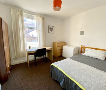 3 bedroom house share to rent - Photo 1
