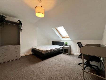 Newlands Road, Jesmond - Photo 3