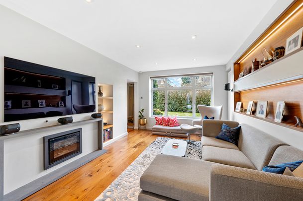 Bowness Crescent, SW15, London - Photo 1