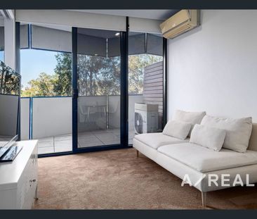 Spacious and Light Filled 2 Bedroom Apartment for Rent in the Sienn... - Photo 1