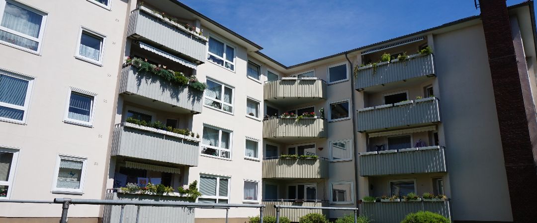 Gemütliche 3- Zimmer-Wohnung in Stadtlage mit Balkon - 25335 Elmshorn - Photo 1