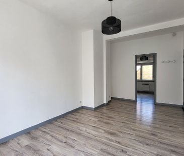 Location Appartement 2 pièces 42m² - Photo 3