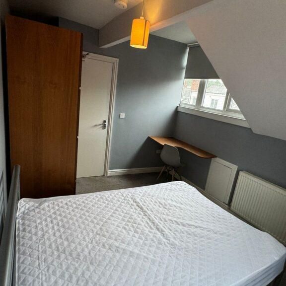 3 bedroom end of terrace house to rent - Photo 1