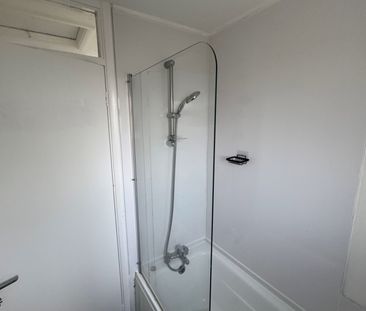 38 Grove Place, Standish, Wigan, WN6 0EP - Photo 2