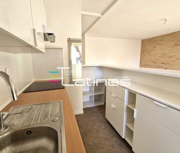 Location Appartement 2 pièces 52m² NIMES 30000 - Photo 6
