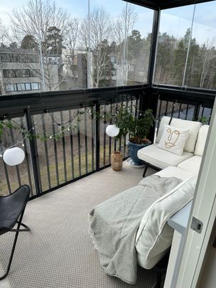 Hundlokegränd, Hässelby - Photo 1