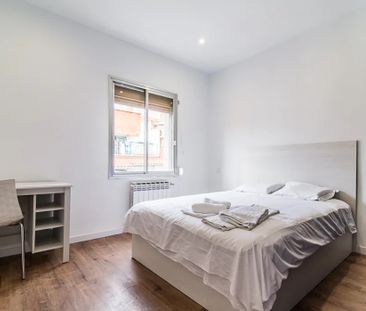 Calle de Dolores, Madrid, Community of Madrid 28039 - Photo 6