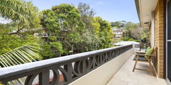 A Private Top-Floor Retreat Placed for an Enviable Beach Life - Photo 3