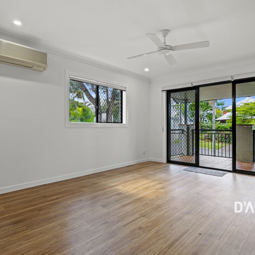 4/40 BOTT ST - Photo 1