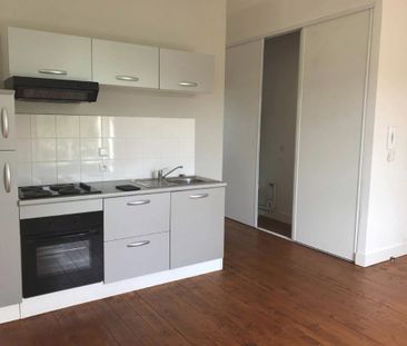 Location Appartement 2 pièces 35m² POITIERS 86000 - Photo 4