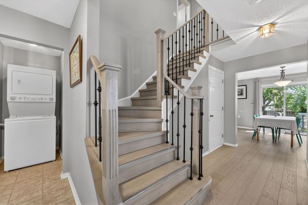 For Lease - 1895 Applewood Avenue Unit# Upper, Innisfil, Ontario - Photo 1