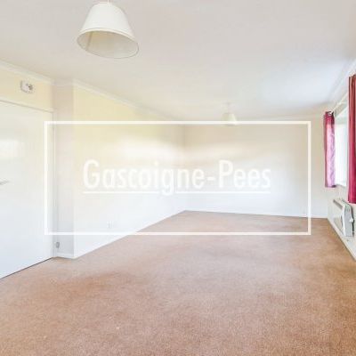 Tadley, RG26 - Photo 1