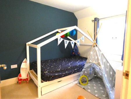 2 bedroom semi-detached house to rent - Photo 5