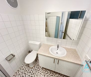 Unit For Rent in North Perth - Photo 5