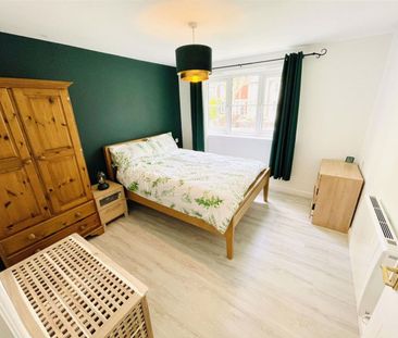 Bristol South End, Bristol, BS3 - Photo 6