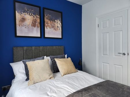 Room in a Shared House, Salisbury Road, RG30 - Photo 4