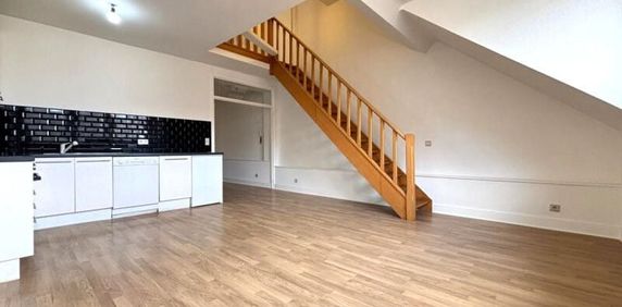 Duplex te huur in Brussel voor € 1.150 met 2 slaapkamers - Photo 2