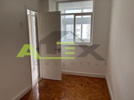 Apartamento T4 em Lisboa - Photo 2