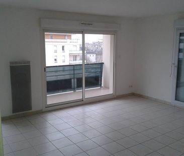 Location Appartement 3 Pièces 76 m² - Photo 1