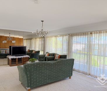 Fully furnished Upstairs rooms for rent - Ideal for Shared Living - Photo 1