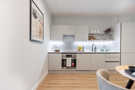 Studio to rent - Photo 2