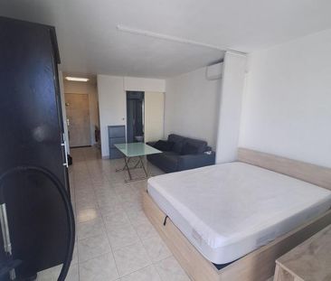 Location Appartement 1 pièce Meublé 27m² ST LAURENT DU VAR 06700 - Photo 2