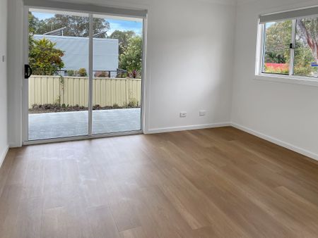 AS NEW 2 BEDROOM GEM - Photo 3
