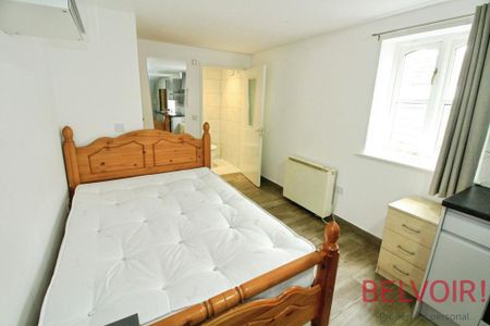 Studio to rent - Photo 4