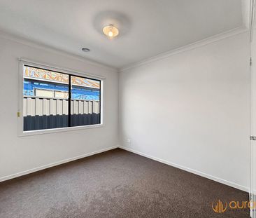 BRAND NEW FAMILY LIVING WITH SPACE & CONVENIENCE - Photo 2