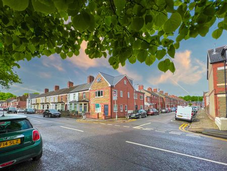 Allensbank Road, Heath - Photo 2