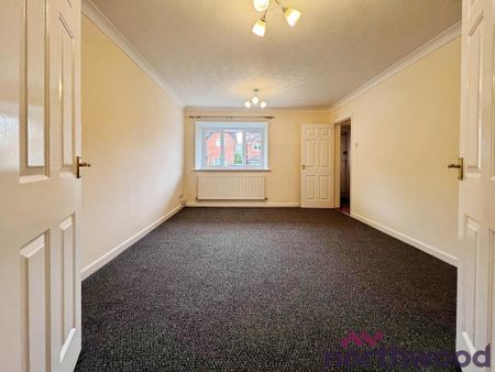 4 bedroom detached house to rent - Photo 4
