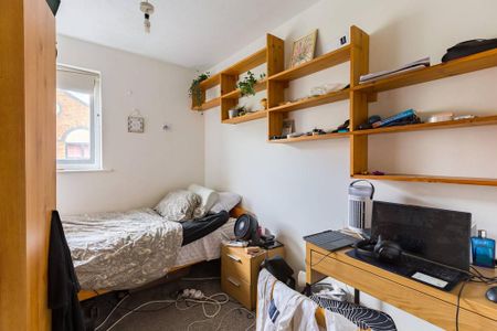 2 bedroom flat to rent - Photo 5