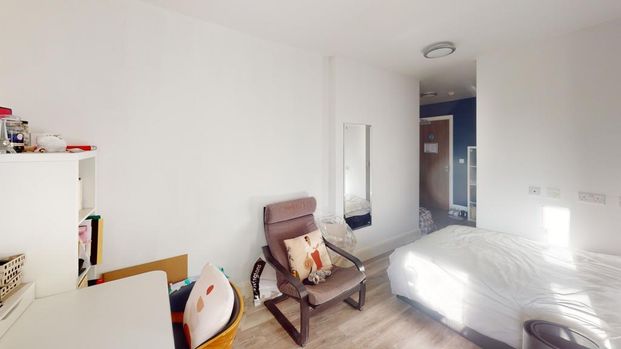 Studio to rent - Photo 1