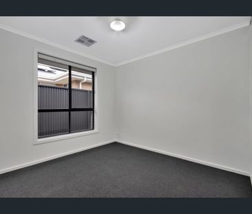 Modern Family Home in the Heart of Angle Vale - Photo 3