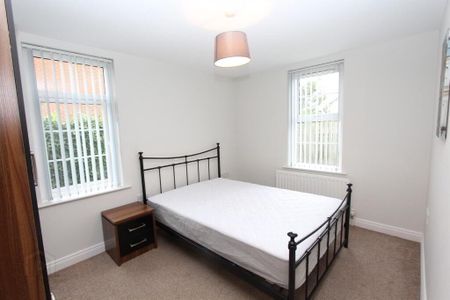 20 Old Church Square, Dundonald, Belfast, BT16 2FD - Photo 4