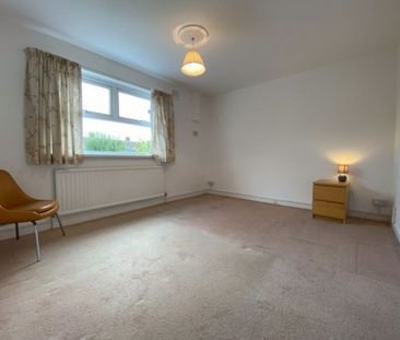 3 Bed - Cotswold Avenue, Lisvane, Cardiff - Photo 6