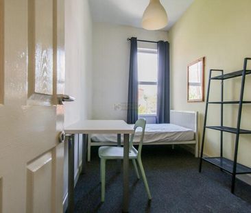 5 bedroom flat to rent - Photo 5