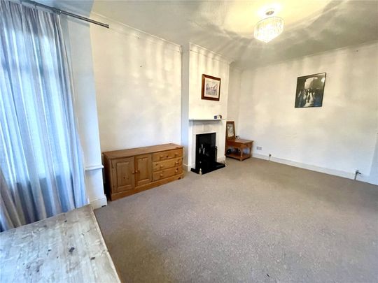 Tudor Court, 18 Church Road West, Farnborough, GU14 - Photo 1